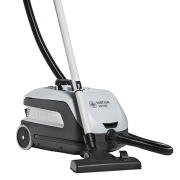 Nilfisk VF600 stofzuiger De Nilfisk VP300 is een goed gebouwde en duurzame stofzuiger die dag in, dag uit zijn werk zal blijven doen. Deze stofzuiger is uitermate geschikt voor de reiniging van kantoren, hotelkamers, winkels of vergelijkbare lichte tot middelzware toepassingen.