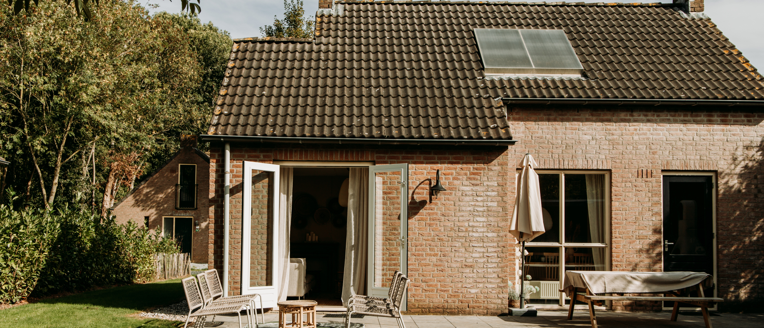 De échte kosten van een Airbnb: volledig overzicht + tips om ze slim door te berekenen (2025)