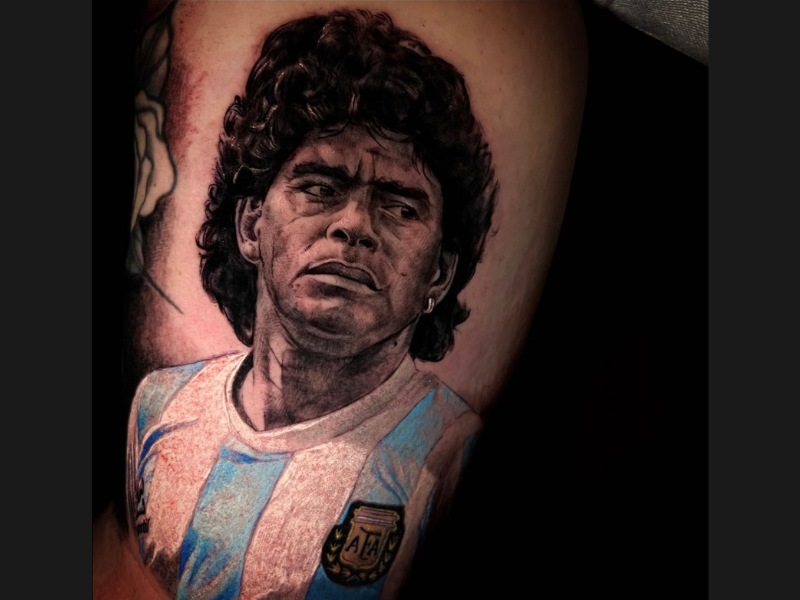 Diego maradona tattoo portret