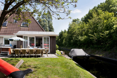 Vakantiehuis in Friesland voor 14 personen