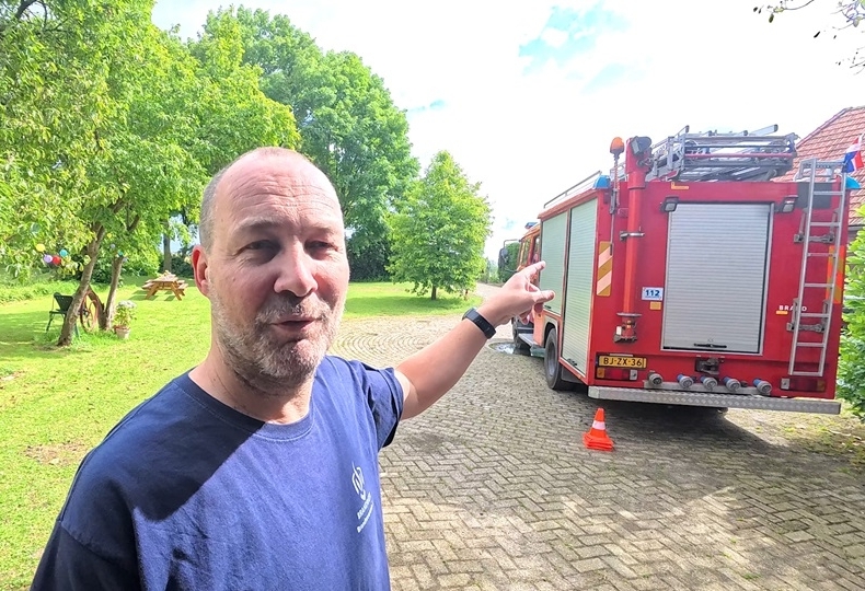 Personeelsfeest vervoer met brandweerauto