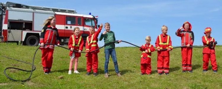 Kinder Brandweer: wij leveren kinderbrandweerfeestjes met echte brandweerauto