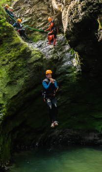 spring canyoning water canyon dapper ouders kinderen reis vakantie Julische alpen meer van bled ljubljana