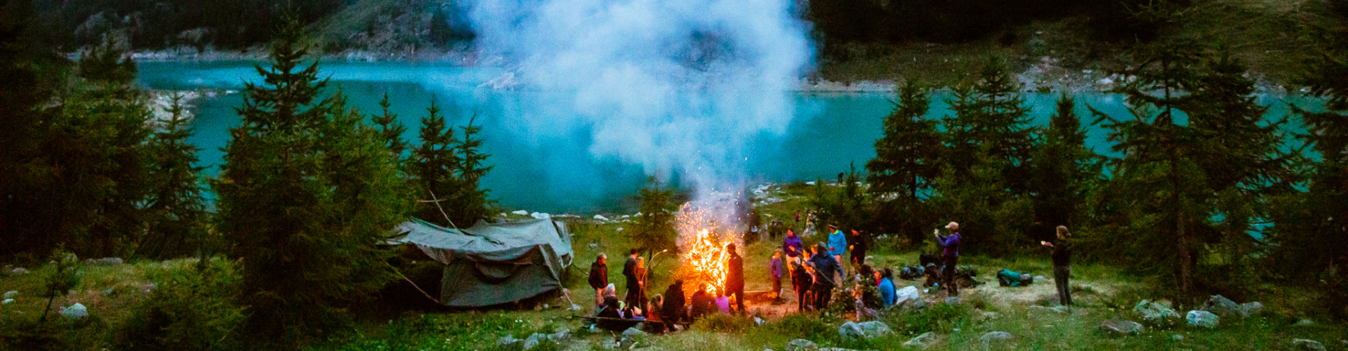 bivak vuurtje natuur overnachten gezinnen familievakantie europa italie aosta rifugio prarayer lac du moulin stuwmeer