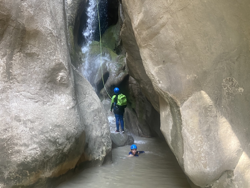 waterval canyon abseilen