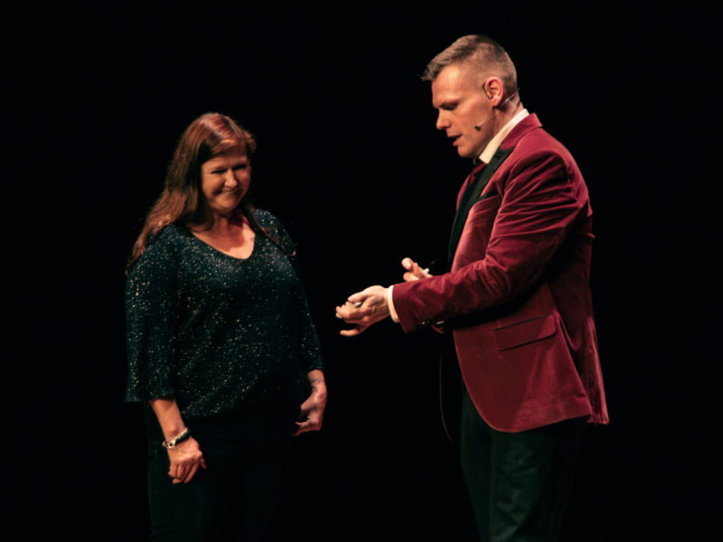Bedrijfsevent in Vlaams Brabant met goochelaar Flynn