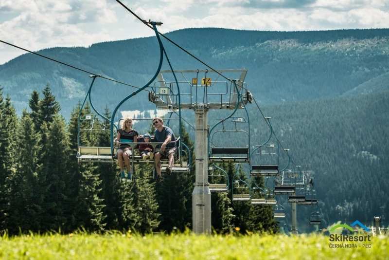 Seilbahn Velká Úpa, Skigebiet Černa Hora-Pec