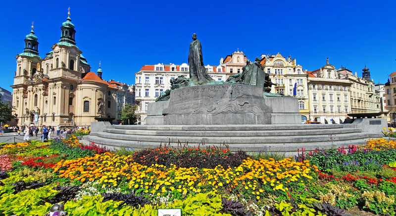 Monument Jan Hus