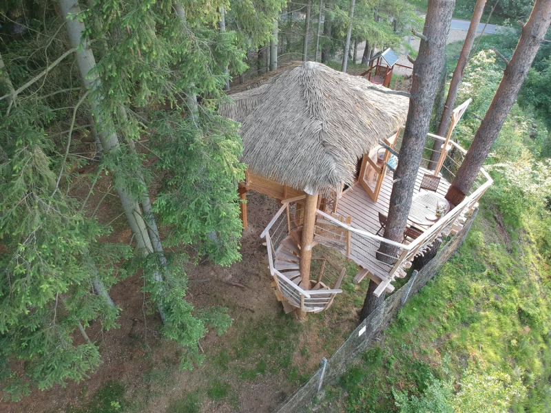 Slapen in boomhut met kinderen in Tsjechië