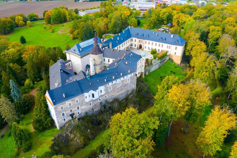 Kasteel Zbiroh Mucha