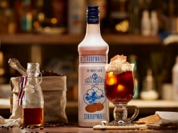 Van Meers Stroopwafel Liqour Van Meers Stroopwafel Liqour