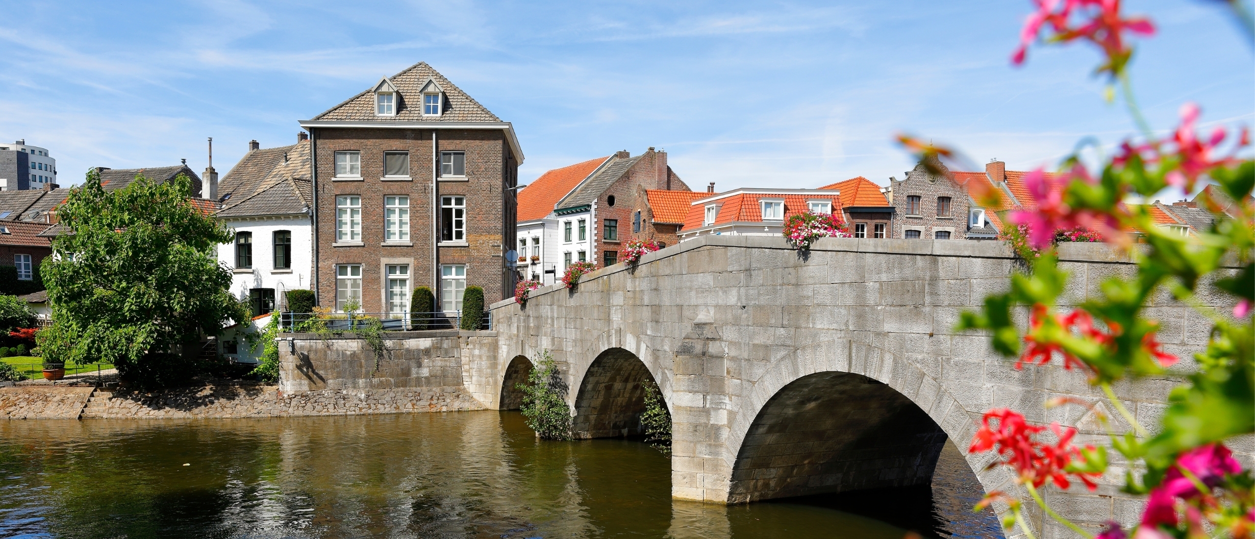 Wat is er te doen in Roermond? De leukste tips voor een dagje of weekendje weg in deze bruisende stad.