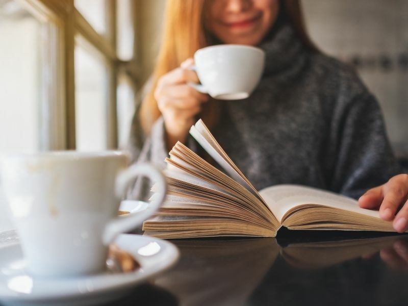 Een vrouw die aan het herstellen is van een burn-out