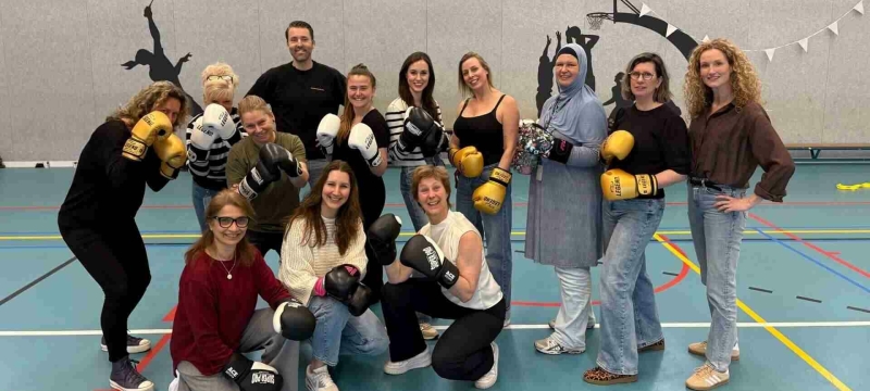 Boksworkshops bij ROC van Amsterdam Groep deelnemers die mee deden met de boksworkshop persoonlijk leiderschap