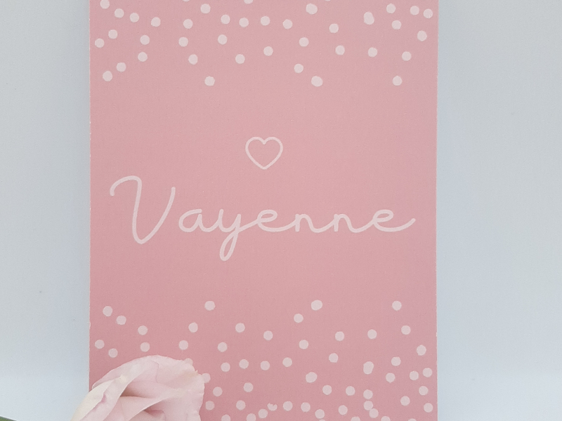 budget geboortekaartje vayenne roze met confetti