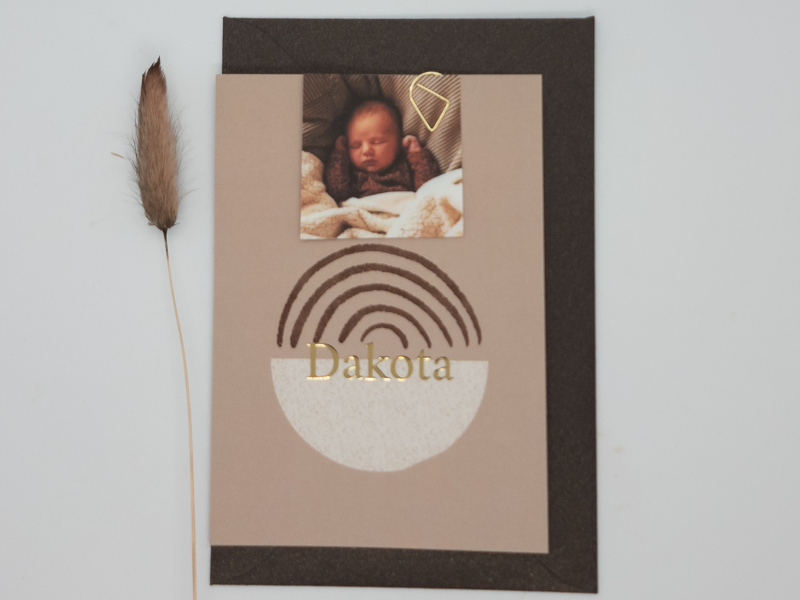 geboortekaartje jongen met goudfolie zand beige bruin met fotokaartje dakota
