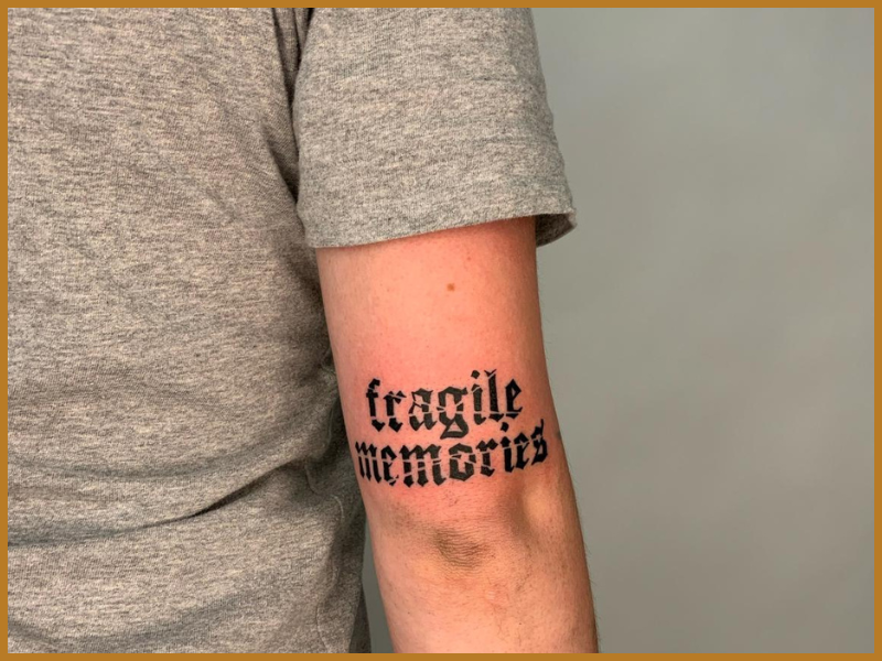 kleine lettering tattoo eindhoven