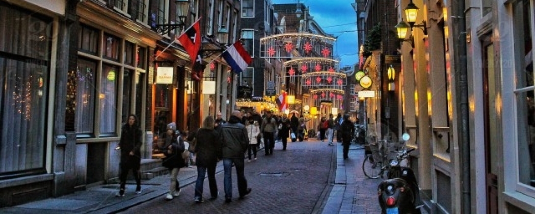 Hoe reizen vanaf luchthaven Schiphol naar Amsterdam Centrum?