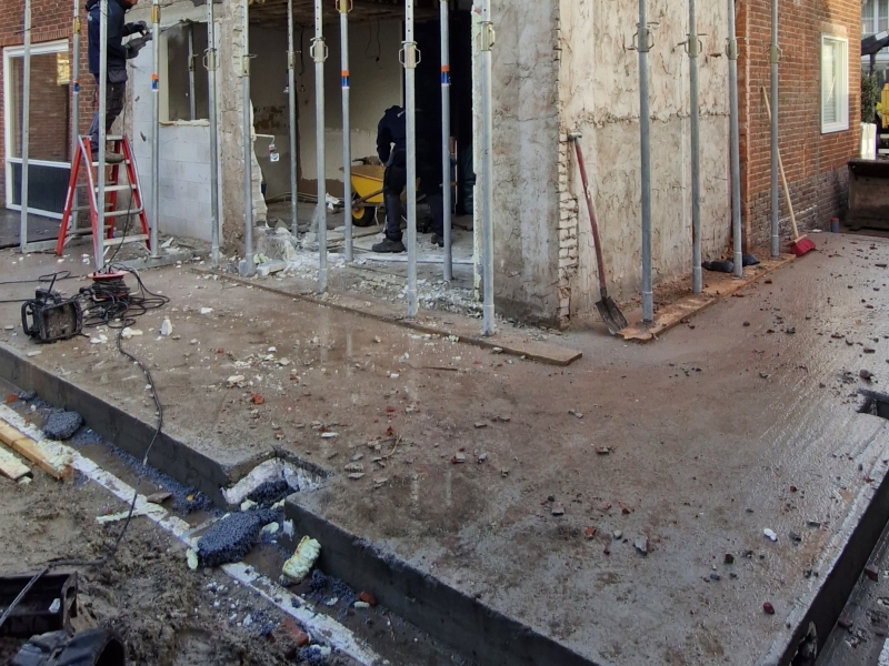 Beton storten voor aanbouw
