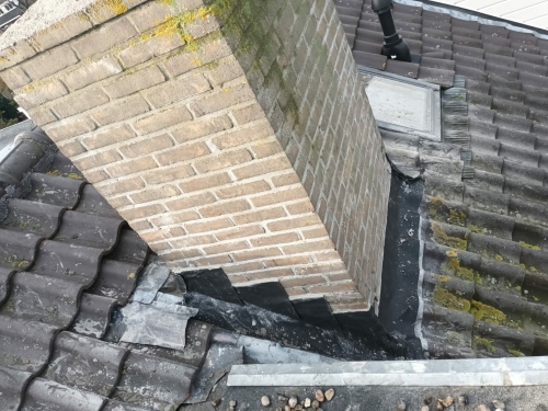 Loodvervanger schoorsteen laten plaatsen