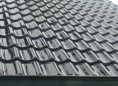 Pannendaken vervangen met keramische betonnen dakpannen