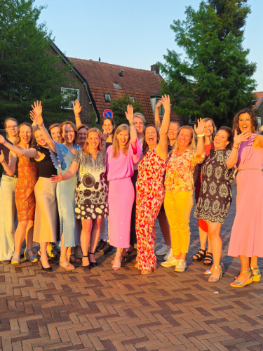 She Leads Elite community