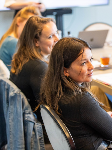 Training vrouwelijk leiderschap, programma voor vrouwen, vrouwen quotum, doorgroeimogelijkheden vrouwen, training voor vrouwelijke high potentials, vrouwen en carriere, doorgroeimogelijkheden vrouwen