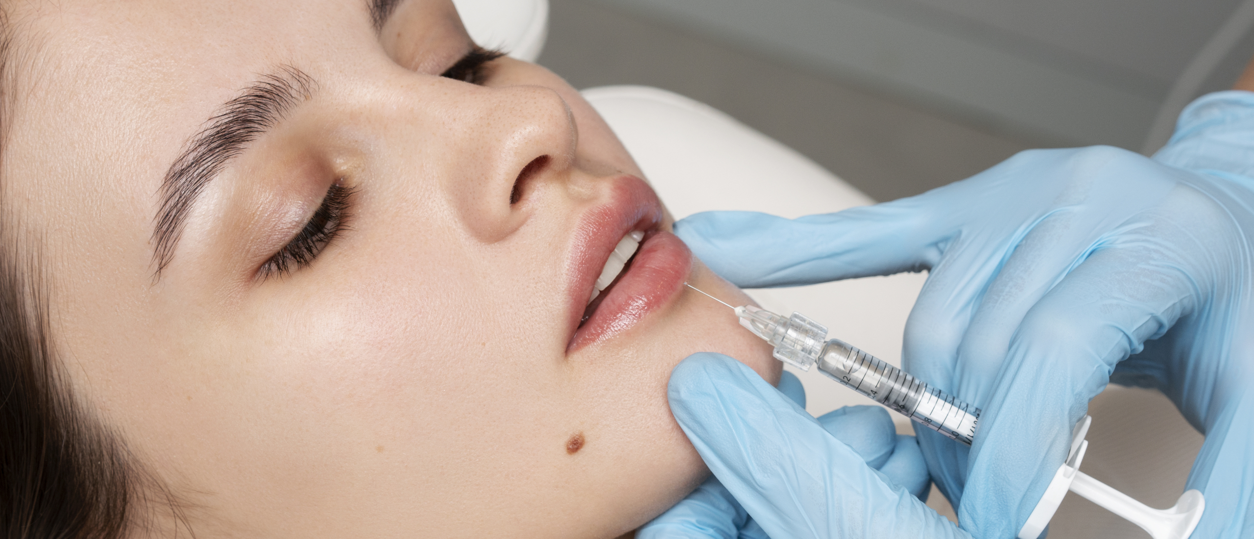 Cosmeceuticals: zo verbeter je je huid vóór en na een fillerbehandeling