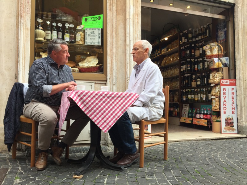 Robèrt van Beckhoven bij de bakker van de paus in Rome