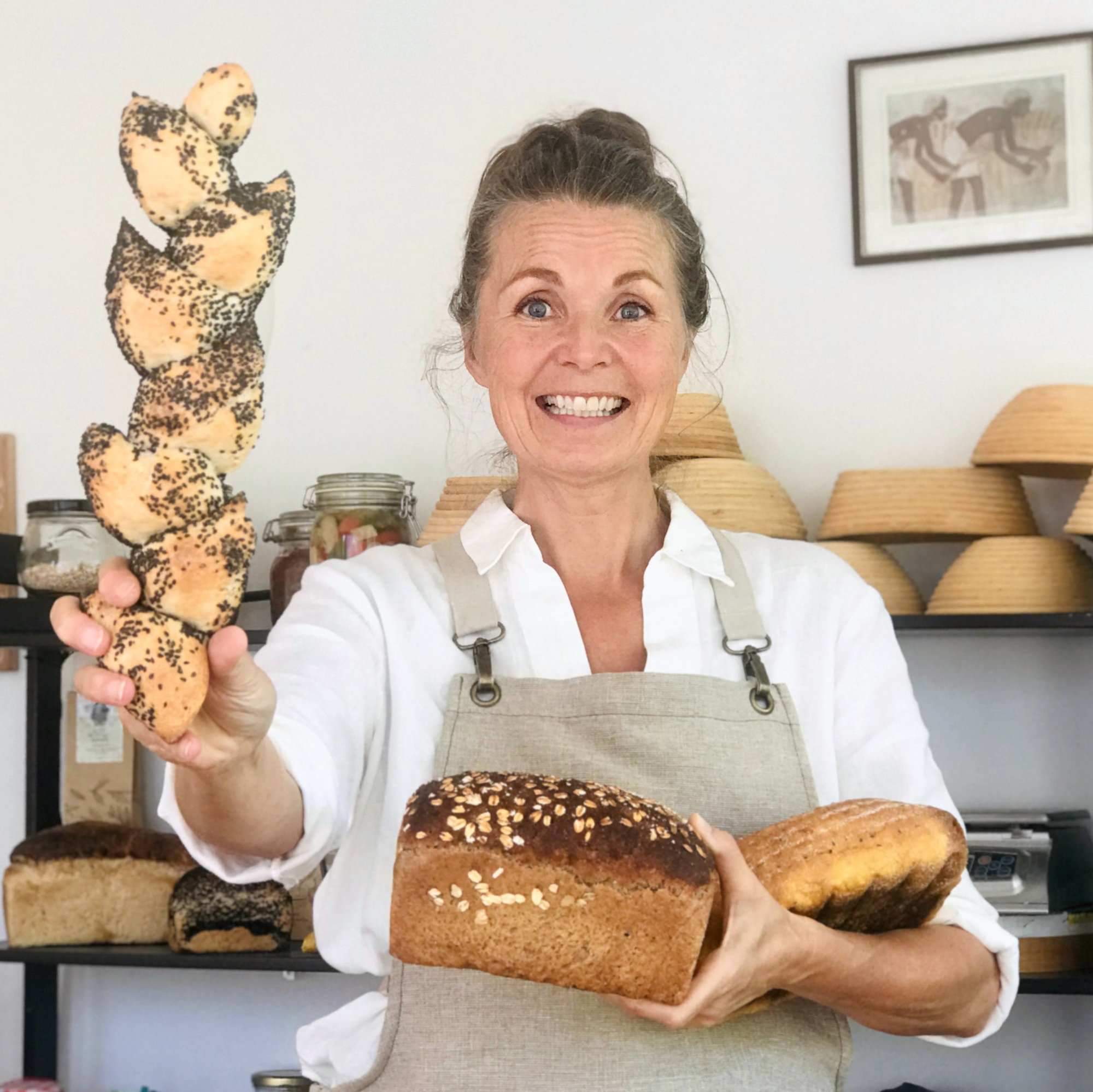 Marije Bakt Brood selfie met epi en busbrood