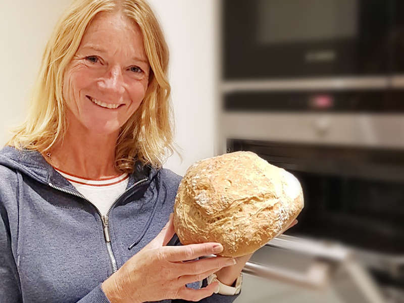 Mascha - trotse thuisbakker Marije Bakt Brood