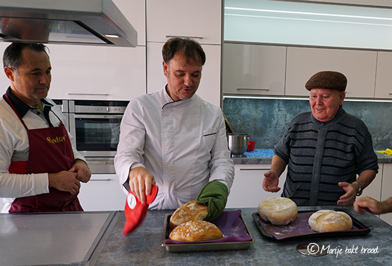 Workshop pan, broden uit de oven - Marije Bakt Brood