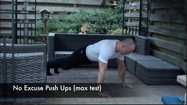 Borstspieren thuis trainen - no excuse push up max test