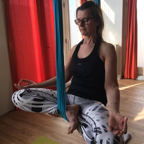 Hangmat yoga | De Kleine Hoeve