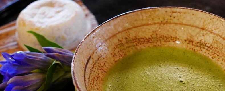 Drink jij al matcha thee? Profiteer van deze supergezonde groene thee
