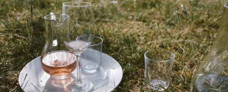 Rosé koorts - zonnetje, terrasje, wijntje? De emotionele detox van niet meer drinken.