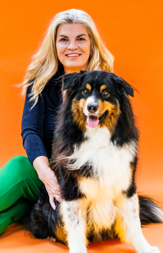 Mandy Gerris is eigenaar van DigiDog , Floris is de niet-digitale hond binnen het bedrijf