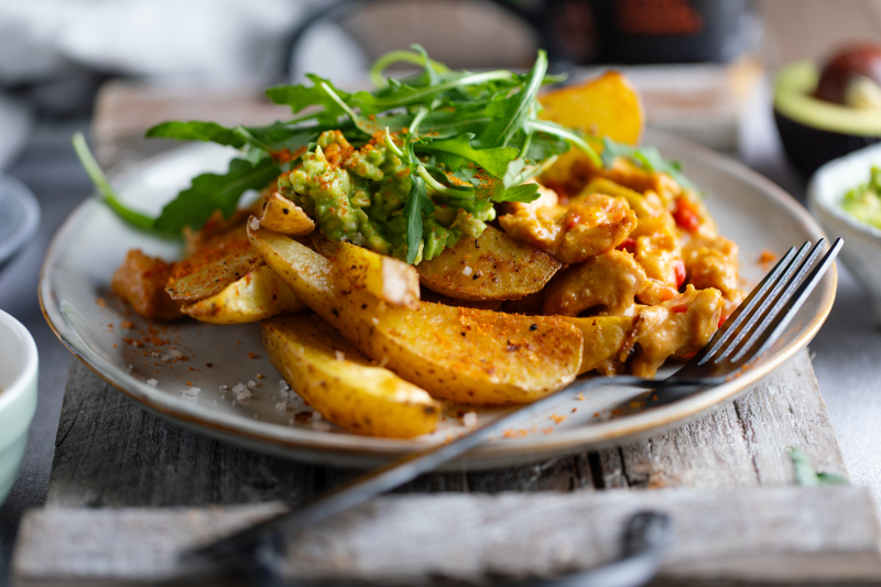 Geroosterde zoete aardappelen met avocado