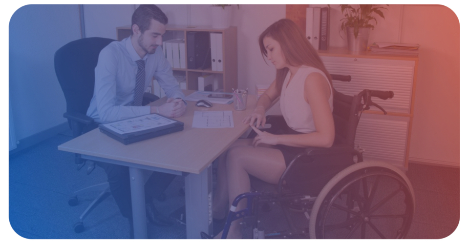 foto van mensen in een kantooromgeving met de tekst 