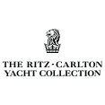 Logo van The Ritz-Carlton Yacht Collection met een zwart leeuwenwapen boven de merknaam in elegante hoofdletters op een witte achtergrond.