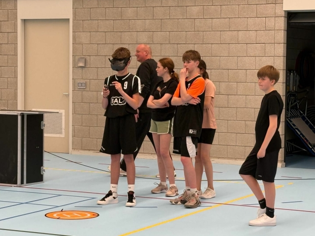 Drone op school