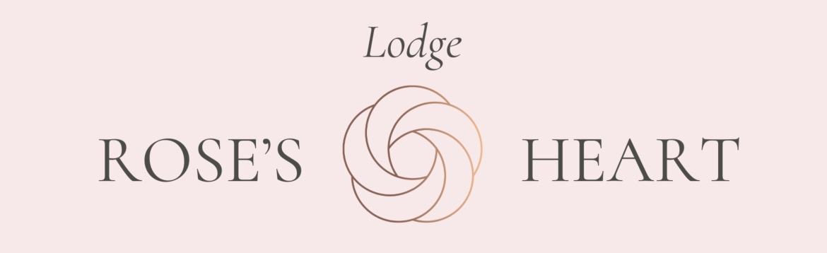 logo-lodge-roses-heart-caroline-ligthart