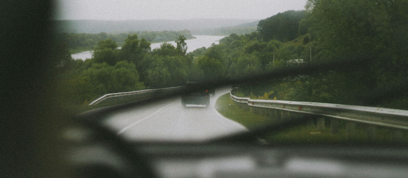 Hoe merken we dat er koelvloeistof onder de auto ligt? Hoe merken we dat er koelvloeistof onder de auto ligt?