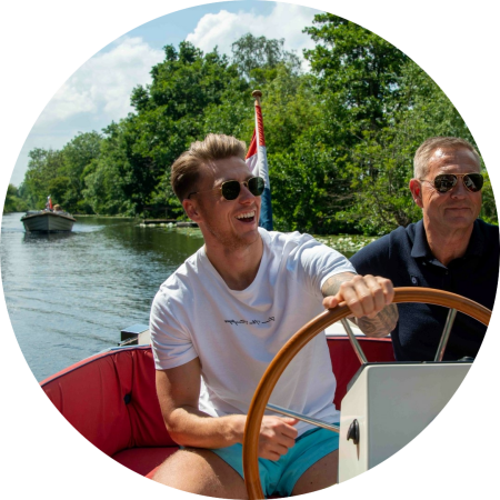 Easy Boating makkelijk sturende sloep met boegschroef