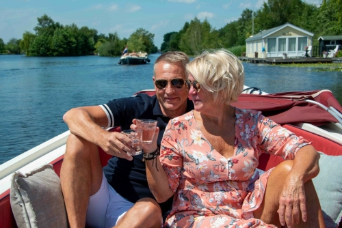 Makkelijk bestuurbare boot dankzij Easy boating subkiel en boegschroef
