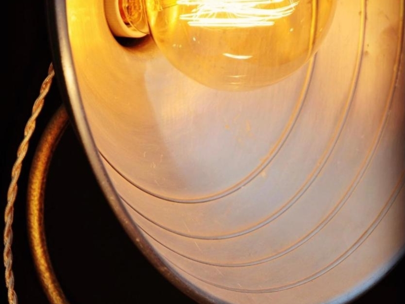 golden-heaterlamp