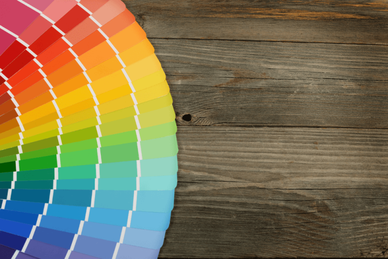 Wat zijn Ral kleuren en hoe verf je een eiken tafel?