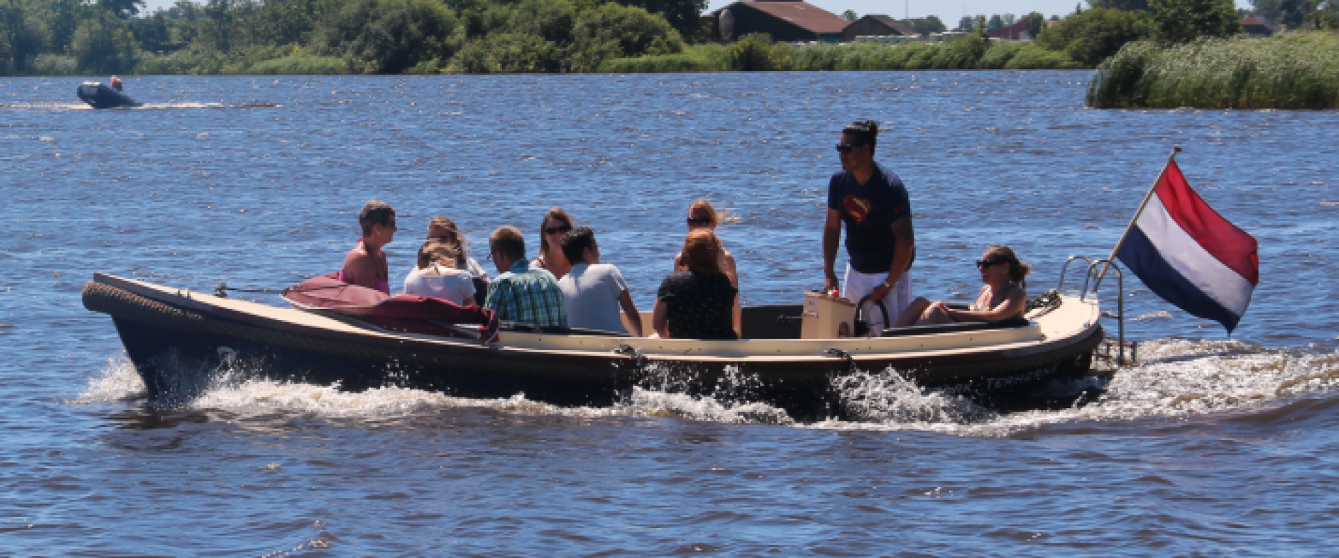 Sloepengame een leuk evenement op het water in een sloep