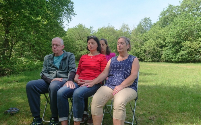 veilig-contact-met-de-overledenen-leren