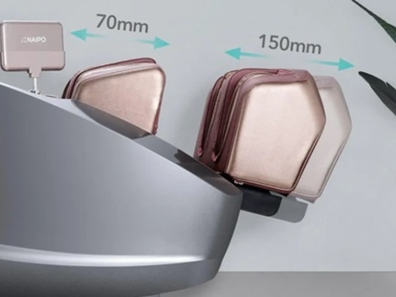 Automatische beenaanpassing in high end massagestoel
